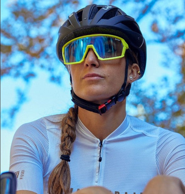 Women road cycling glasses photohcromic mirrored lens neon yellow