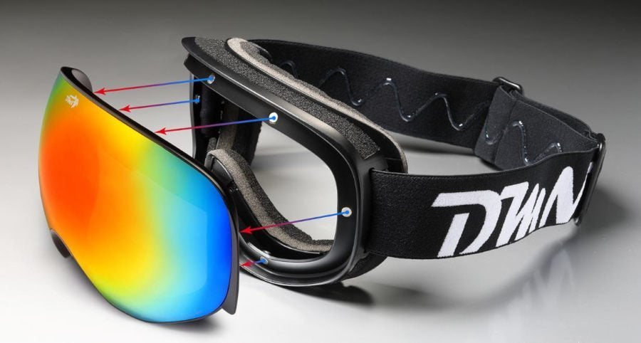 magnetic snow goggle with interchangeable lenses