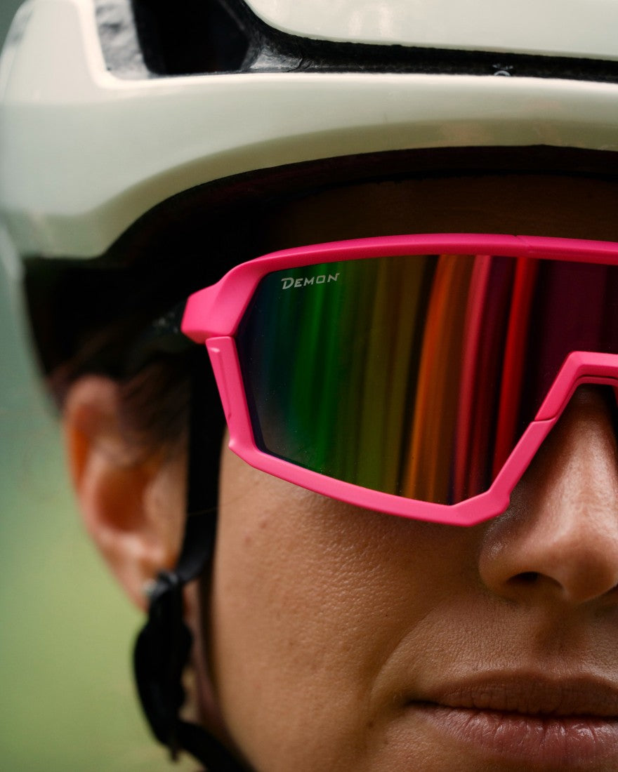 Woman mtb glasses fuchsia fluo color with mirrored lens gravel model